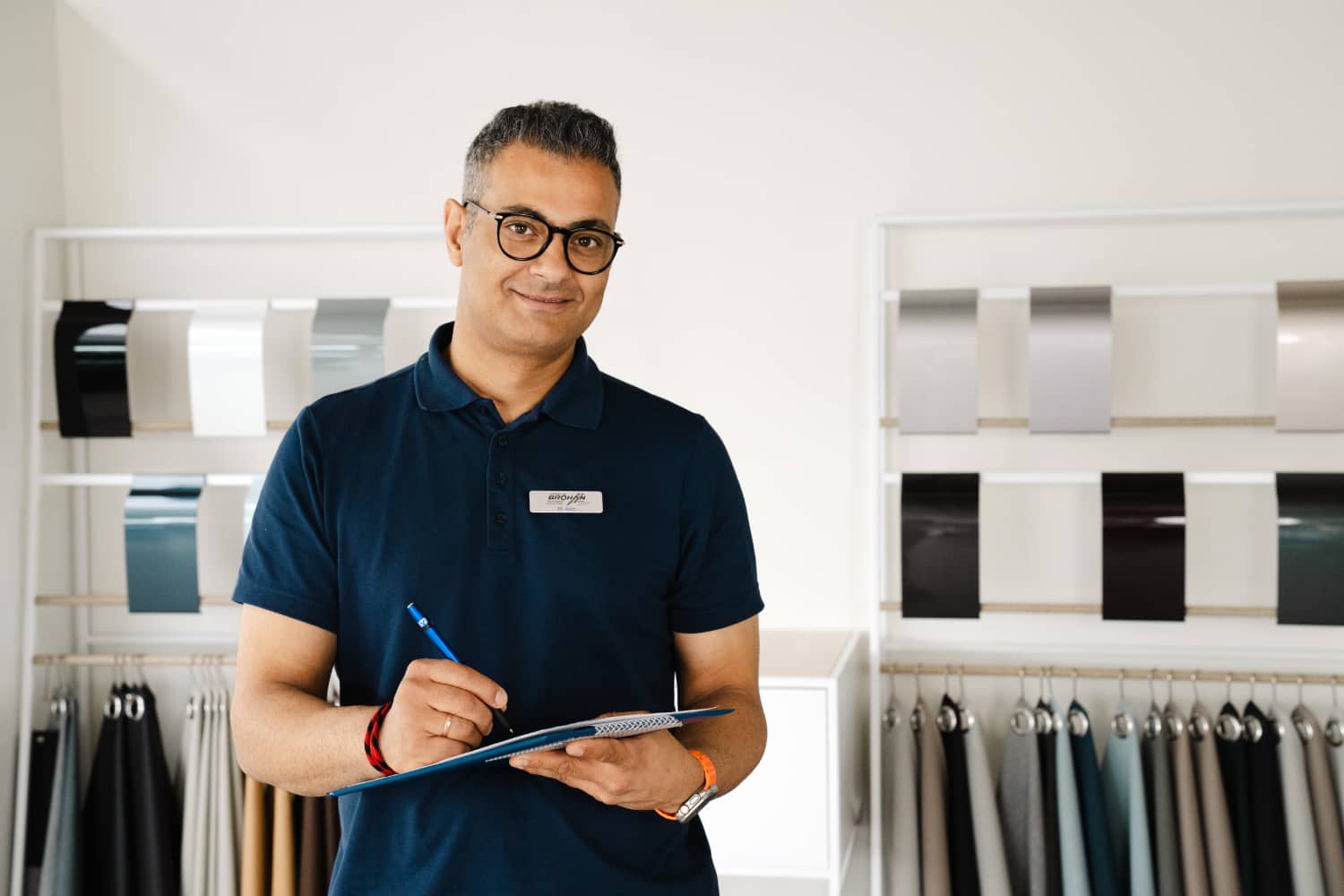 mehrdad-azizi_serviceberater4 Serviceberater